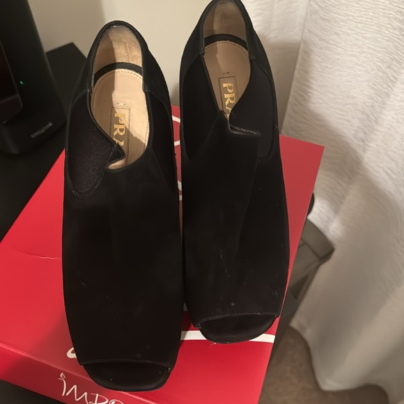 Prada 7 1/2 Heel Peep Toe Shoes - Picture 5 of 6